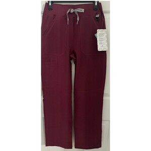 Essential Threads Women’s Pomfrey Scrub Pant. Wine. Size  S